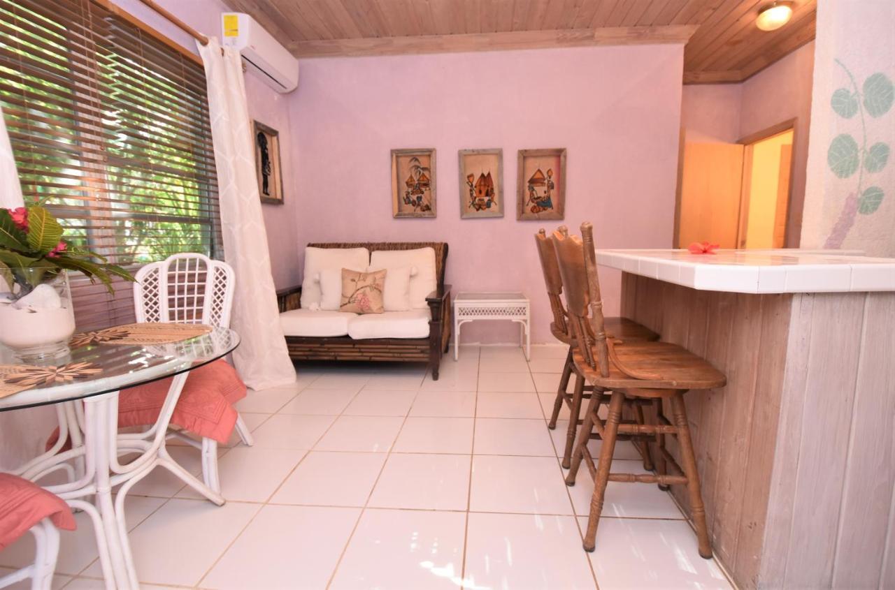 The Sugar Apple Lodging Dunmore Town ภายนอก รูปภาพ