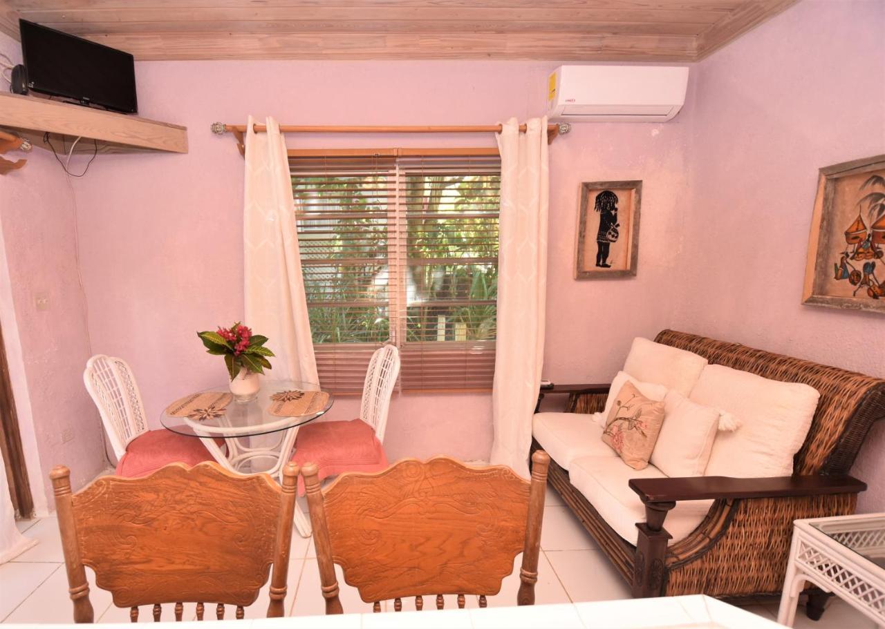 The Sugar Apple Lodging Dunmore Town ภายนอก รูปภาพ