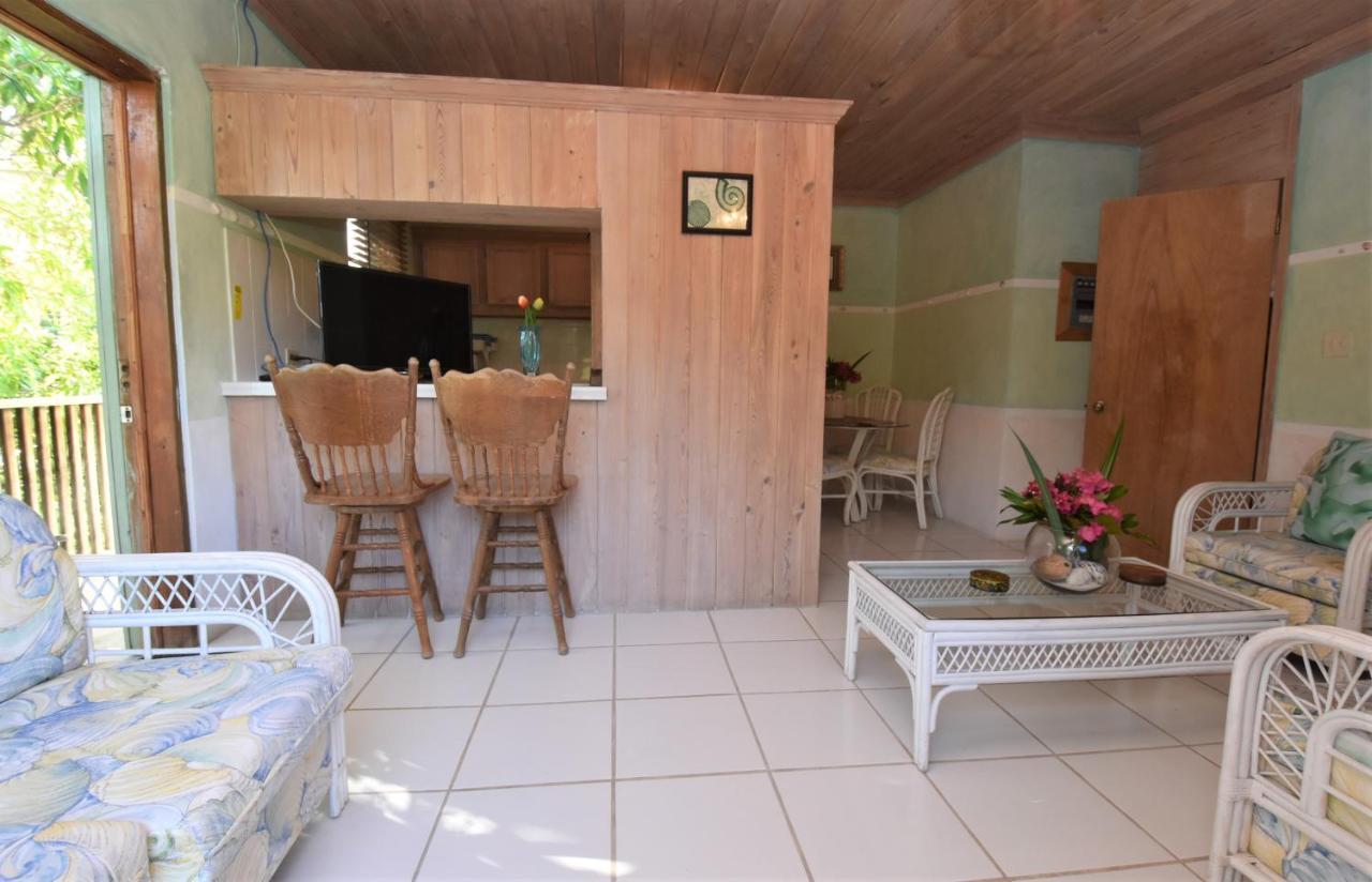 The Sugar Apple Lodging Dunmore Town ภายนอก รูปภาพ